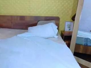 bootyliciousss from CamSoda