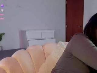bubble-gum from CamSoda