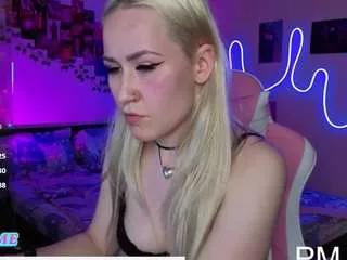 bunnyoflovess from CamSoda