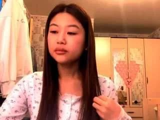 carolastandring on CamSoda