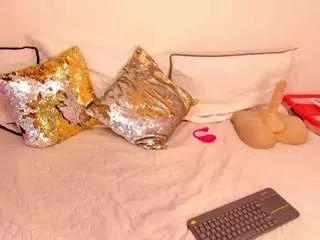 cockpleaserr from CamSoda