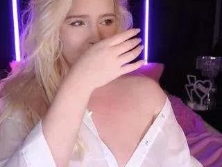 cocosecretss from CamSoda