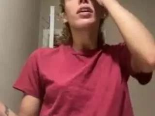 Creamyricanfountain webcams show profile image 