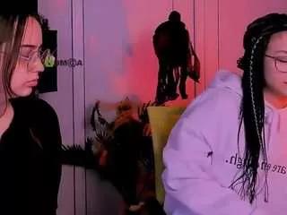 Crysten878 webcams show profile image 