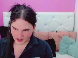 dayana-naughty from CamSoda