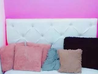 dayana-naughty from CamSoda