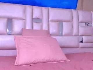 emmacurvy from CamSoda