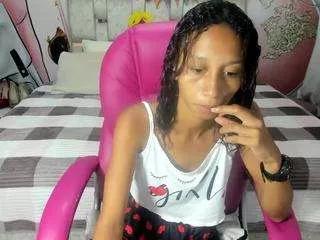 emmasweet1 from CamSoda