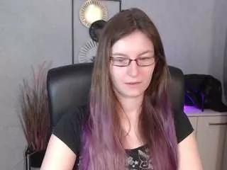 emmatease94 from CamSoda