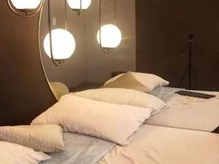 emmybella from CamSoda