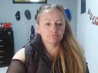 emperatrizmessy from CamSoda