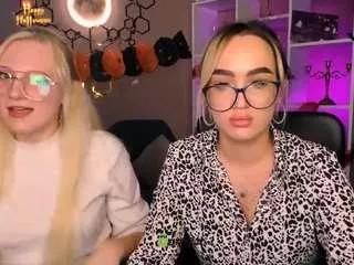 Esma-shine webcams show profile image 