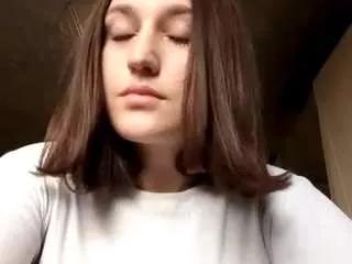 Estellegranat webcams show profile image 