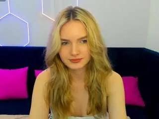 evelineamore from CamSoda