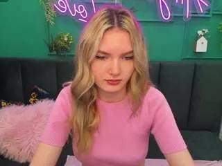 evelineamore from CamSoda