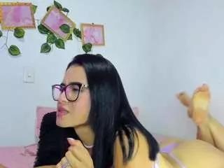 Evelinmiller webcams show profile image 