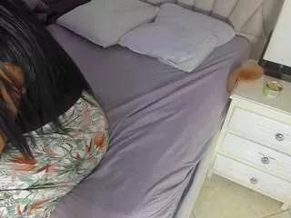 evelonga707 from CamSoda