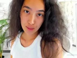 Flirty-aura webcams show profile image 