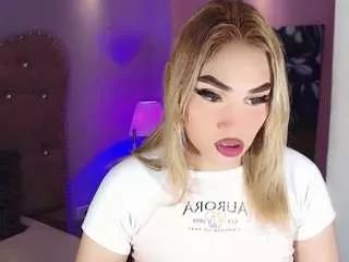 hallyyhott from CamSoda