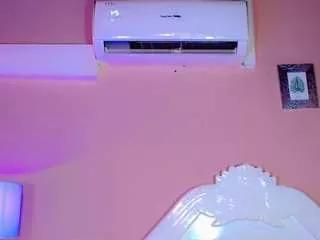 Hallyyhott webcams show profile image 