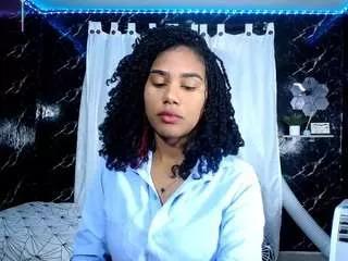 hillary-queen from CamSoda