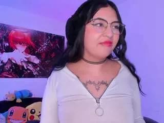Hinata-moon webcams show profile image 