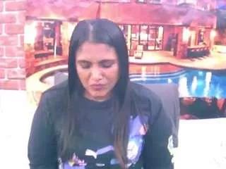 indiansexylady4u from CamSoda