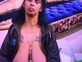 indianva from CamSoda