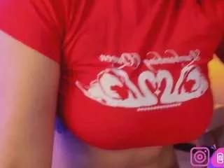 innanaa from CamSoda