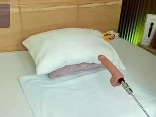 iris-violeta from CamSoda
