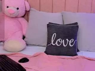 isi-cute from CamSoda