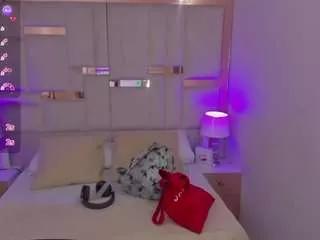 issa-smithhh from CamSoda