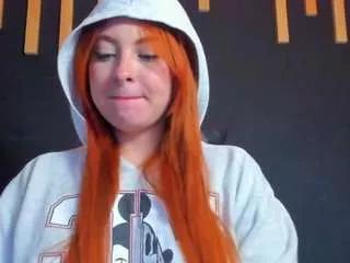 izyzys-baker from CamSoda