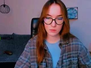 jade-dreamm on CamSoda