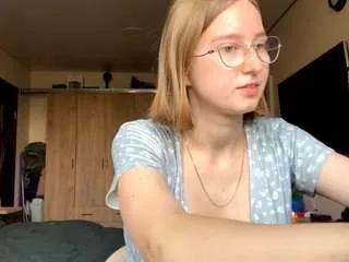 kattie-big-boo from CamSoda