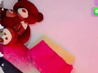 kiimsnow777 from CamSoda