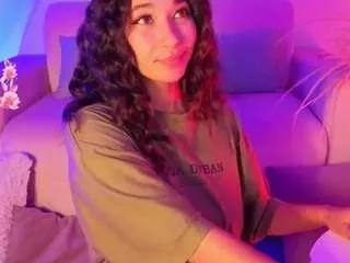 kiimthompson from CamSoda