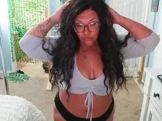 kinky-kris from CamSoda