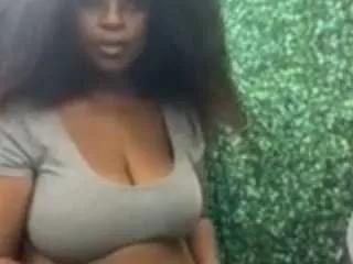 kitty-kash from CamSoda