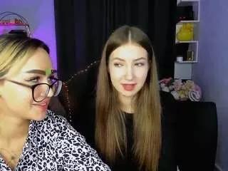 kitty-layy from CamSoda