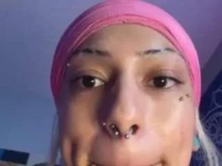 kittytoezzz from CamSoda