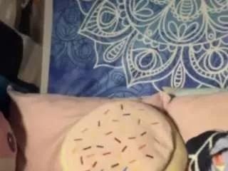 kittytoezzz from CamSoda