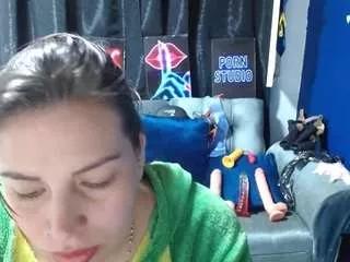 layanafuckass from CamSoda