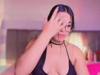 layla-nicols from CamSoda