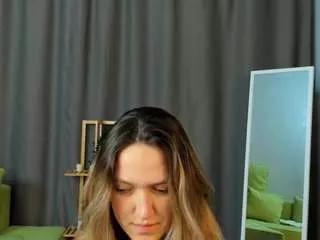 leenameginnes from CamSoda