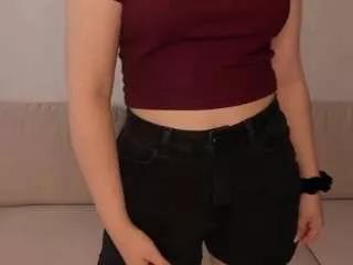 leenameginnes from CamSoda