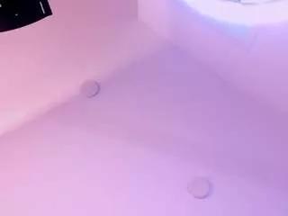 liiaturnner from CamSoda