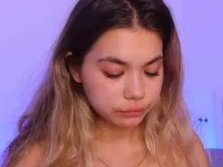 liimeee from CamSoda