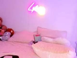 liliimoon from CamSoda