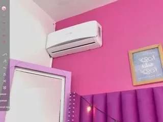 lilisantos from CamSoda